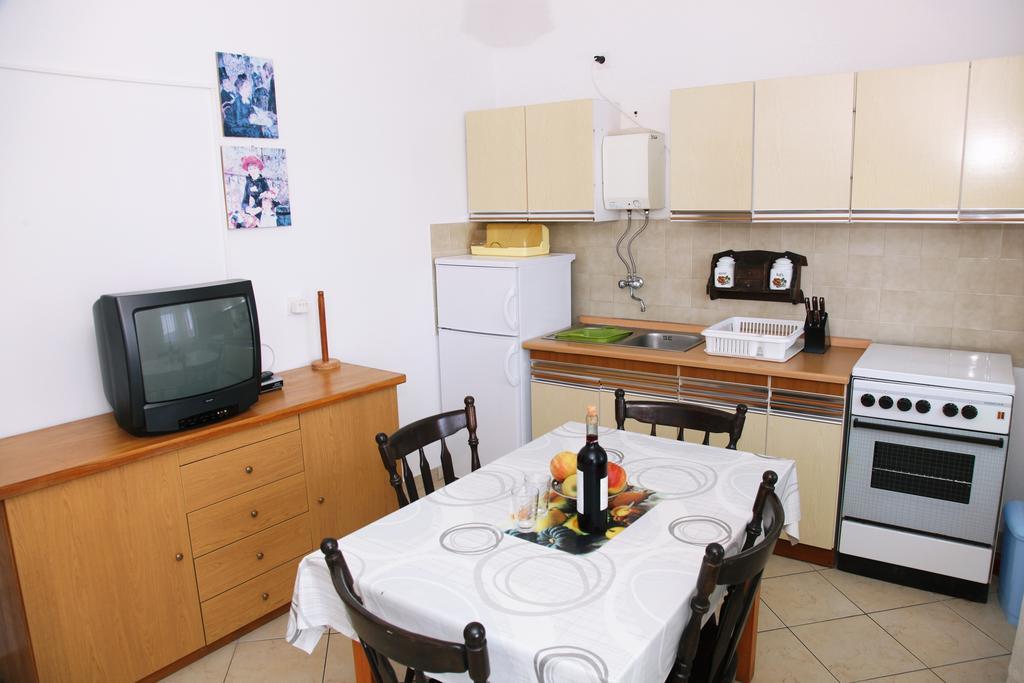 Apartments Gabrijela Прижба Стая снимка